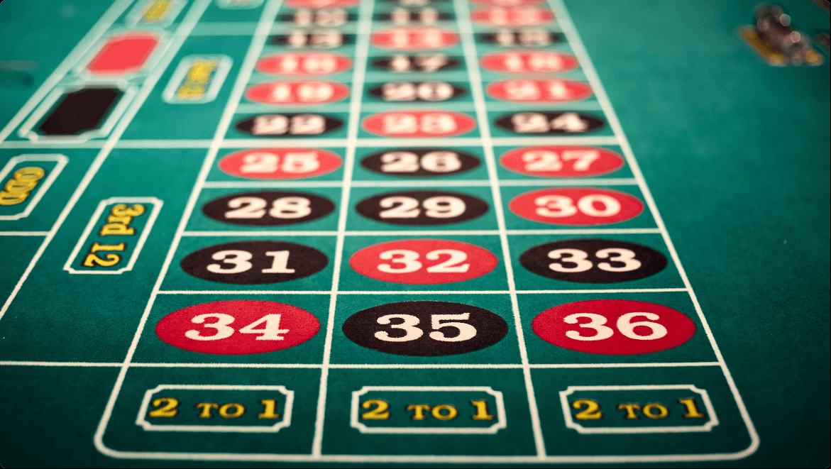 How does live roulette online work?